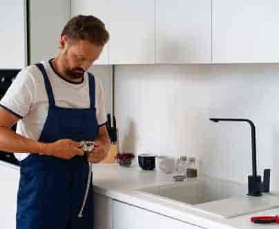 We are offering Expert Plumbing Services - 加拿大282